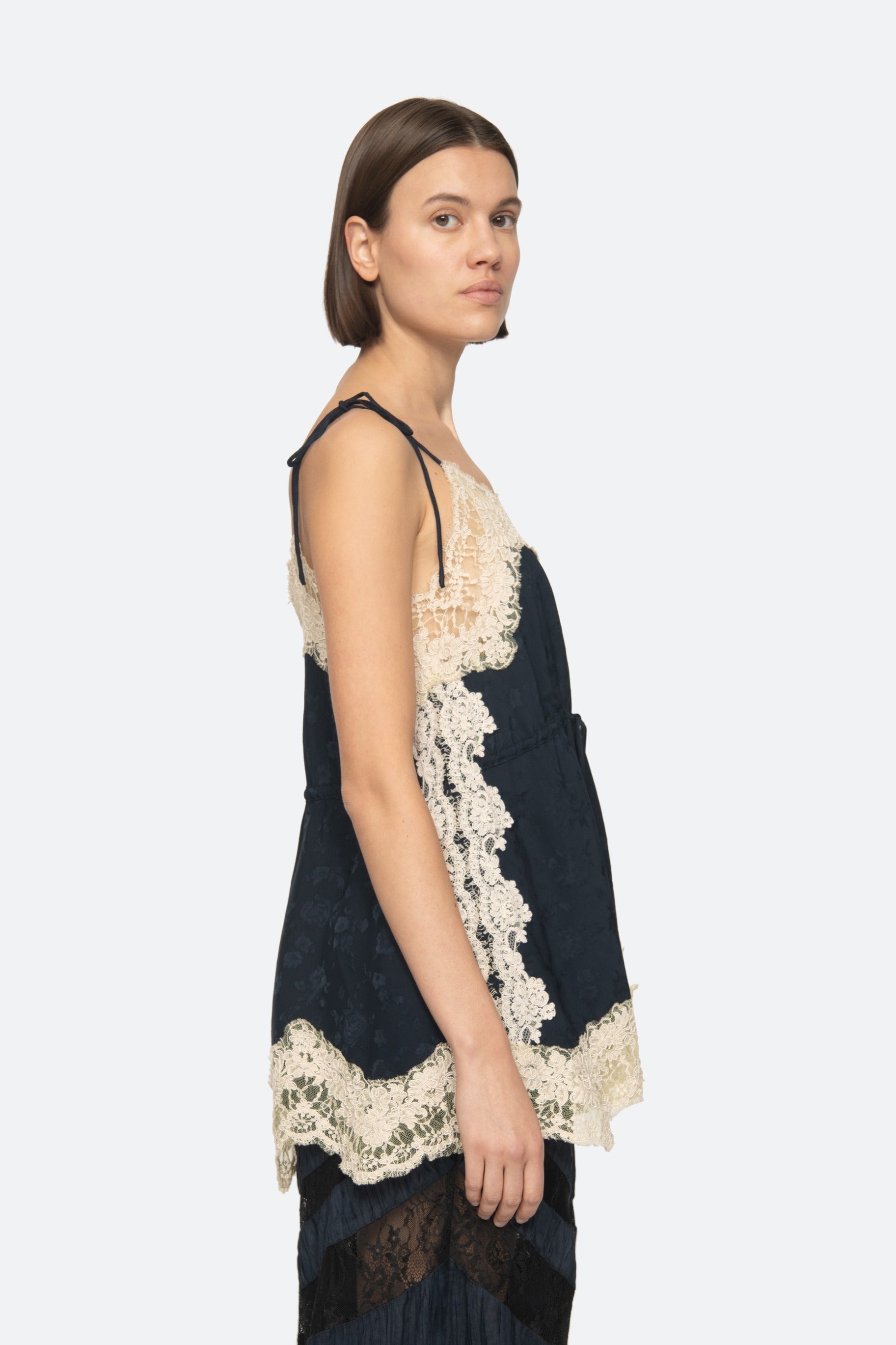 SHAY LACE TIE CAMISOLE (D1)