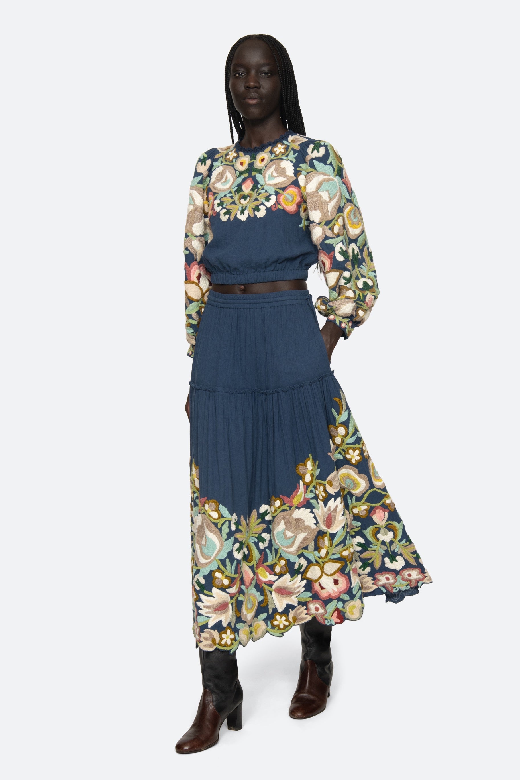 WILHELMINA EMB L/SLV TOP (D1)