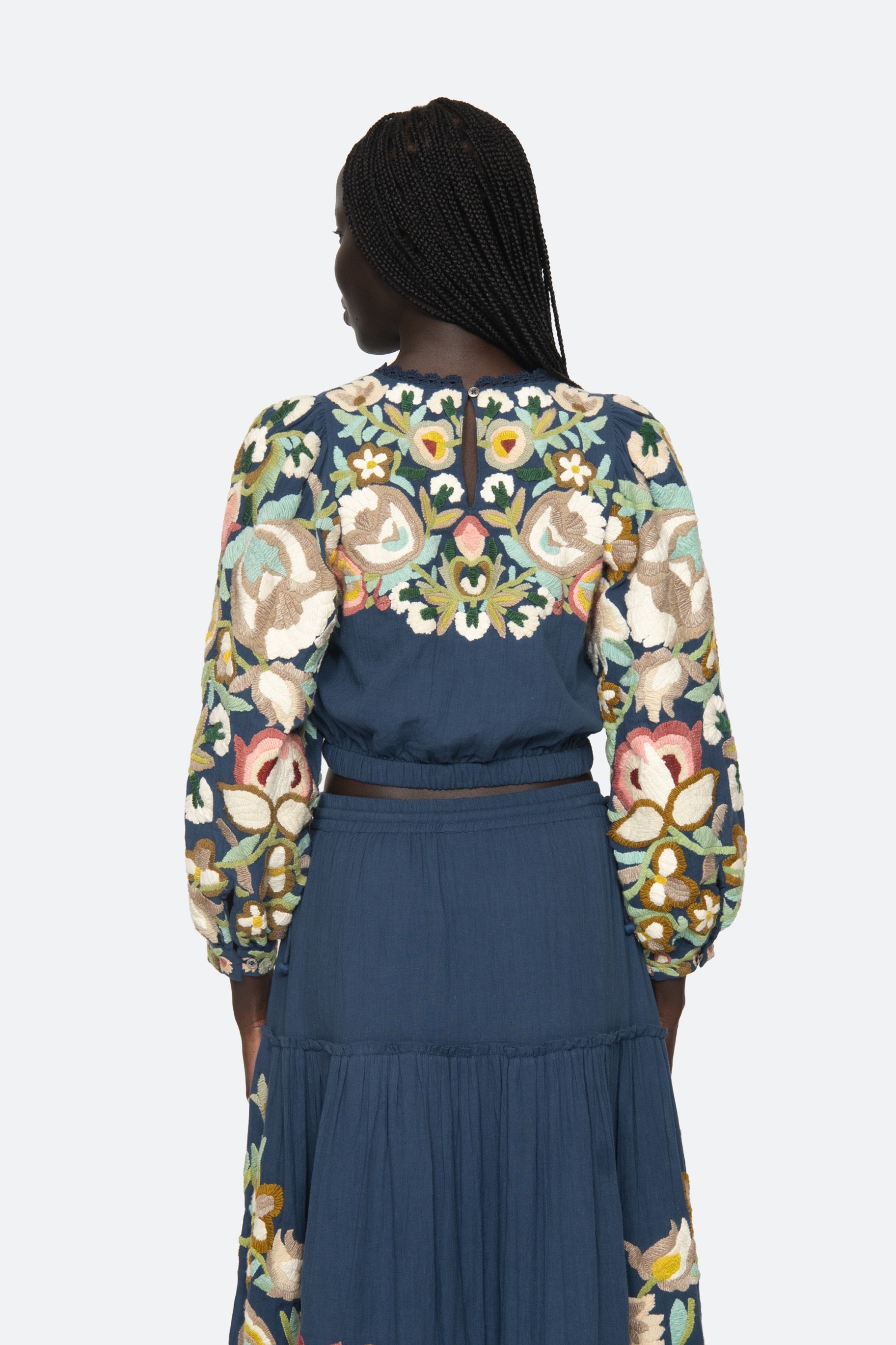 WILHELMINA EMB L/SLV TOP (D1)