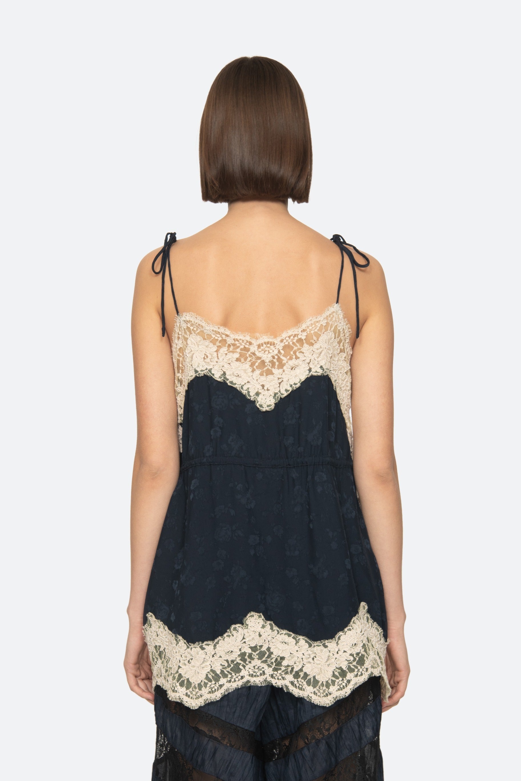 SHAY LACE TIE CAMISOLE (D1)