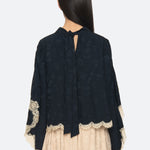 SHAY LACE L/SLV TOP (D1)