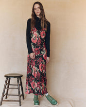 The Savannah Dress Charming Rose