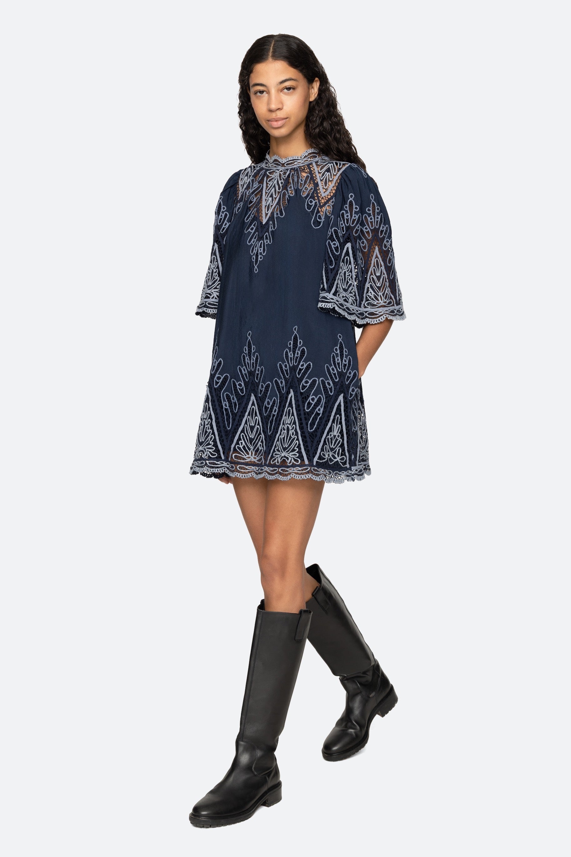 VALI EMB MINI DRESS (D2)