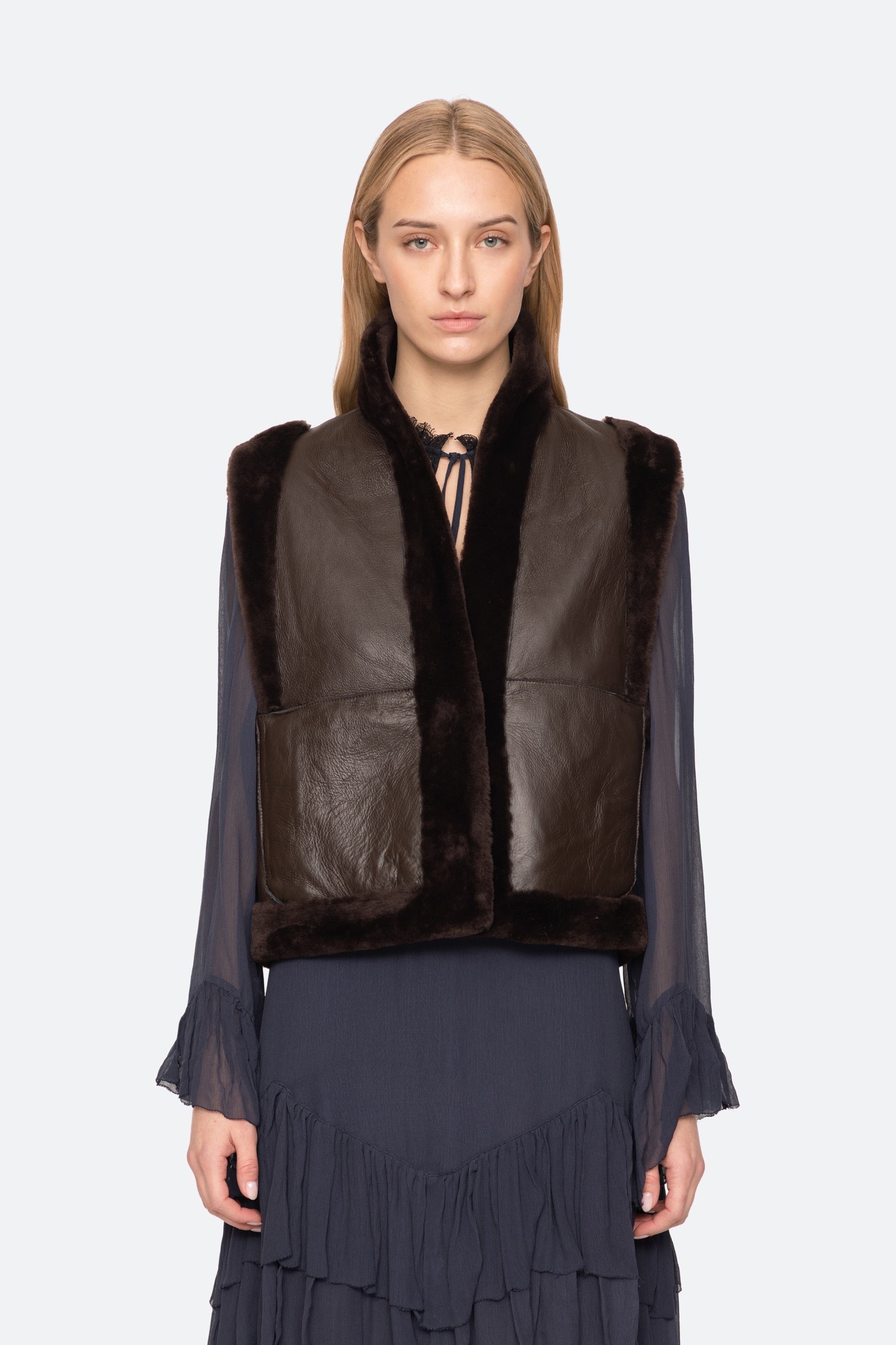 ANNIE REVERSIBLE VEST (D2)